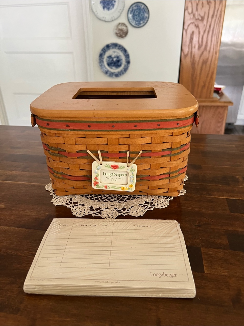 2002 Longaberger Mother's Day "Mom's Memories" Basket